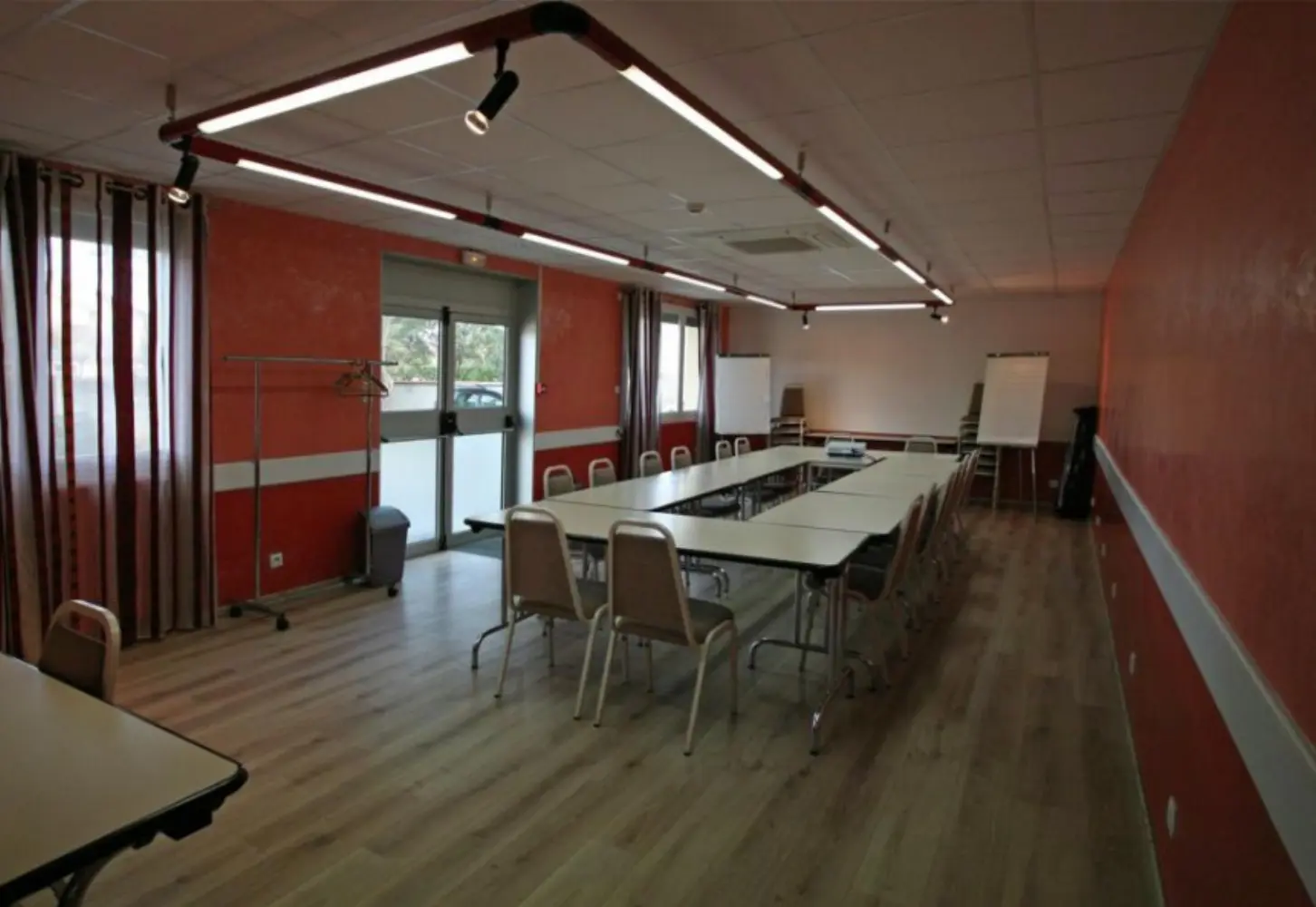 Nestor Hôtel - Bourg-lès-Valence (Drôme)