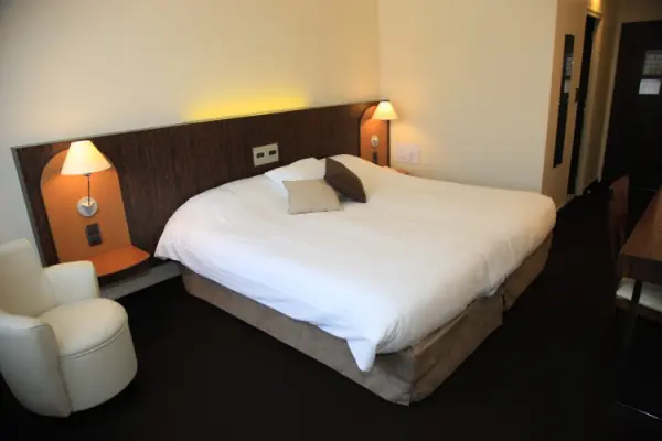 Hotel Restaurant SPA Le Rabelais - Comfort room