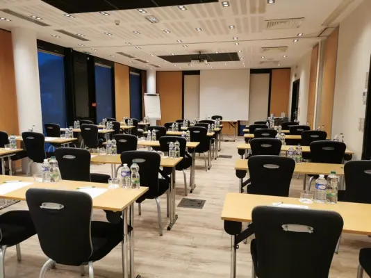 Holiday Inn Bordeaux Sud - Pessac - Salle de réunion style classe
