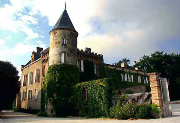 Château de Croisillat - Lieu de caractère pour organiser un séminaire en Occitanie