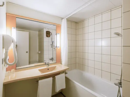 Ibis Metz Woippy - Salle de bain