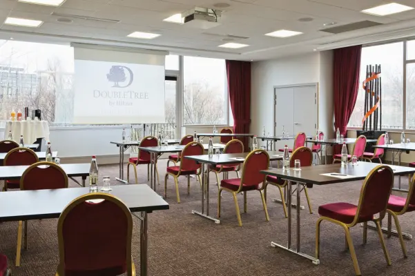 DoubleTree by Hilton Lyon Eurexpo - Classroom seminar room