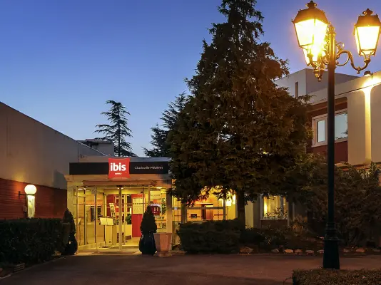 Ibis Charleville-Mézières - 3 Sterne-Hotel für Studientage und Seminare Wohn