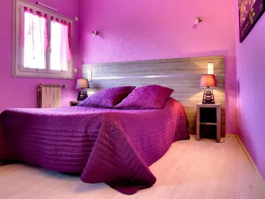 Hostellerie du Centrotel et Spa - Chambre violette