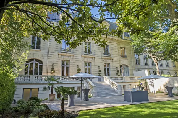 La Maison de la Recherche à Paris