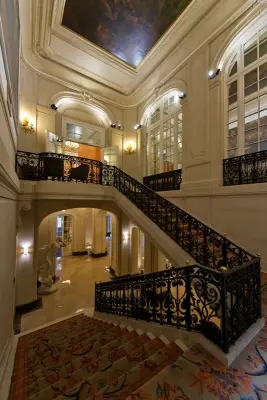 Les Salons de L'Hotel des Arts et Métiers - Grand Escalier