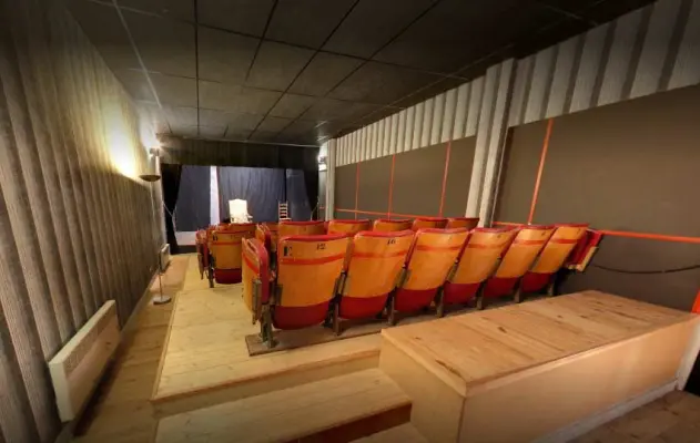 Sphinx Theater - Pocket Room