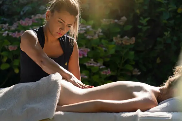 Auberge de la Source - Patricia, championne de France de massage 2019