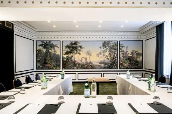 L'Aigle Noir Hôtel Restaurant Fontainebleau MGallery - Murat
