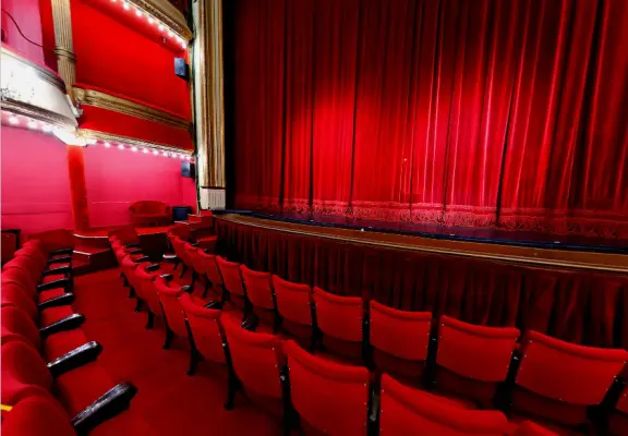 Théâtre Bouffes Parisiens - Scène