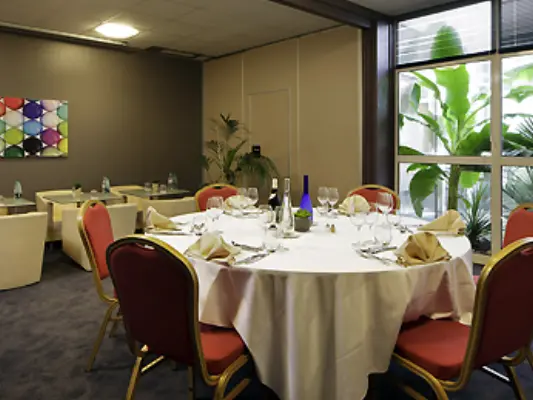 Ibis Styles Chalon-sur-Saône - Salle de réunion en banquet