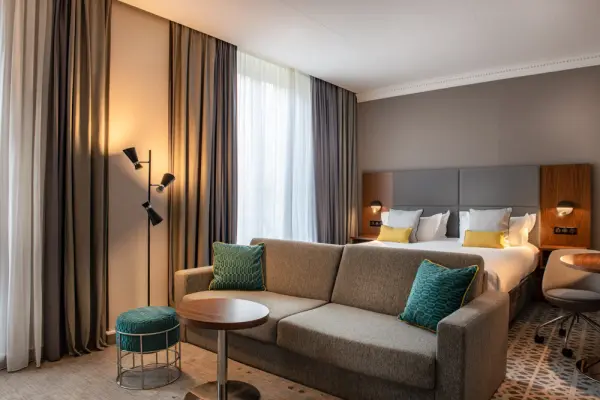 Crowne Plaza Paris République - Chambre Executive avec lit Kingsize et sofa bed