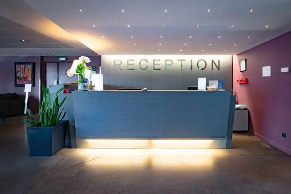 Best Western Plus Hôtel Gergovie - Réception