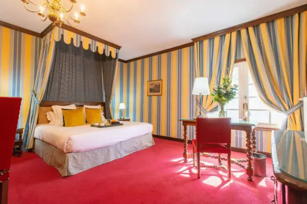Beauvois Castle - Bedroom