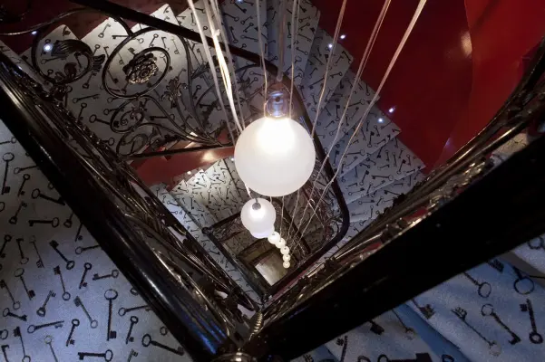 Hôtel Design Secret de Paris - Escaliers