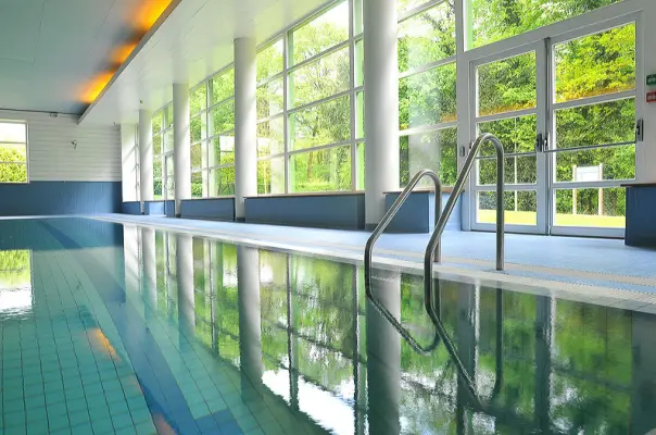 Campus Serge Kampf Les Fontaines - piscine