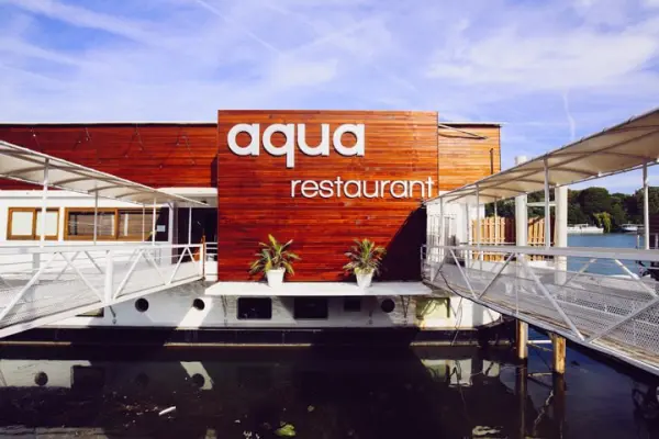 Aqua Restaurant - Extérieur