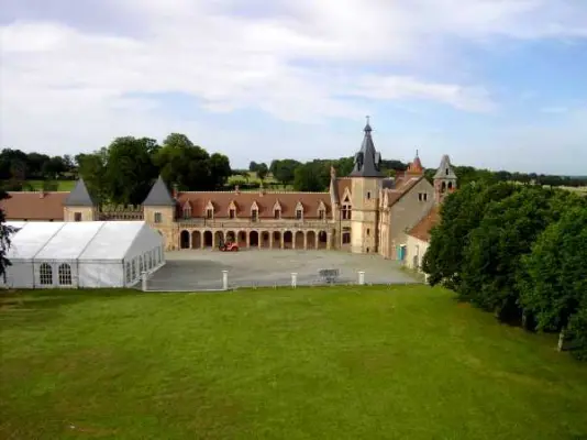 Château de la Crête Audes - Luogo del seminario ad Audes (03)