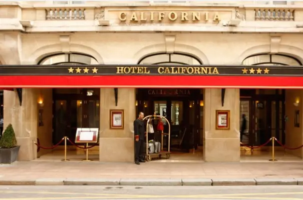 Hotel California Paris - Façade 