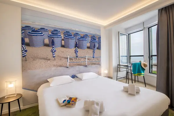 Cap France - Sweet Home - chambre premium ou chambre vue mer en villa Renault