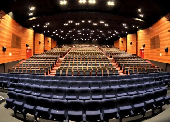 Longjumeau Theater - Large hall