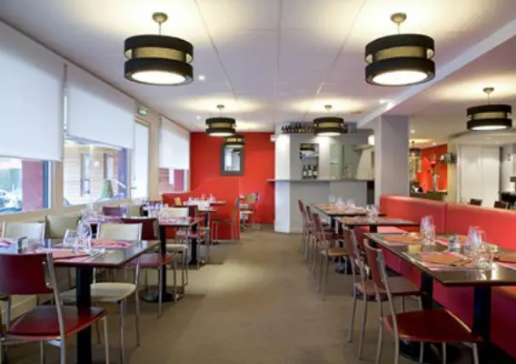 Comfort Hotel Lille-Mons en Baroeul - Salle restaurant