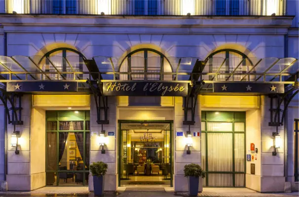 Hotel L'Elysée Val d'Europe - Fachada