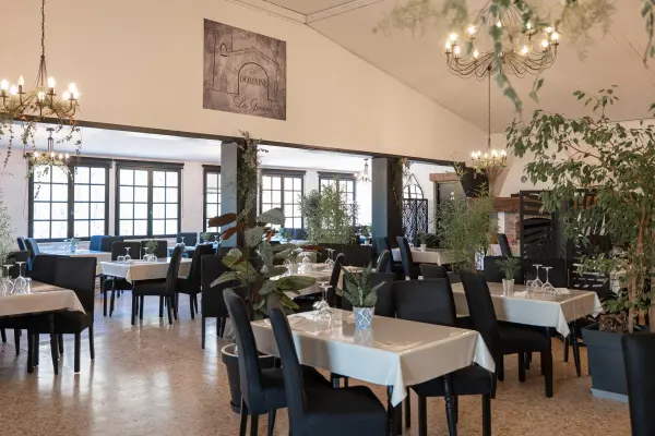 Domaine la Guérine - salle restaurant