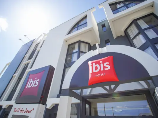Ibis Tours Centre Giraudeau - Façade