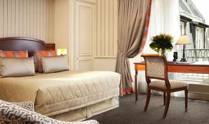 Hôtel Napoléon Paris - Chambre
