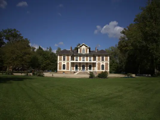 Manoir de l'Obélisque - Seminar location in Villeneuve-le-Comte (77)