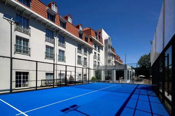 Grand Hôtel Le Touquet Resort et Spa - Padel Tennis / Terrasse bar LE MENKO
