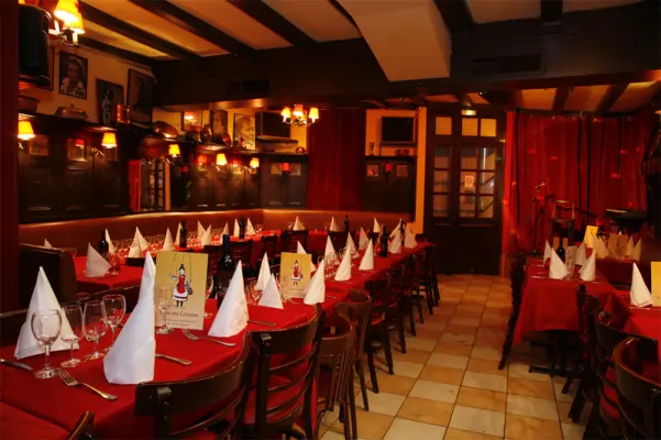 Cabaret Chez Ma Cousine - Salle du restaurant