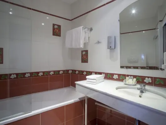 Hotel du Sauvage - Bathroom