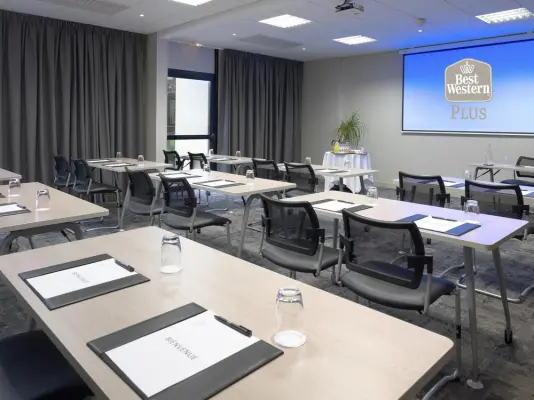 Best Western Plus Hôtel Metz Technopole - Organisation de réunions dans une salle de réunion