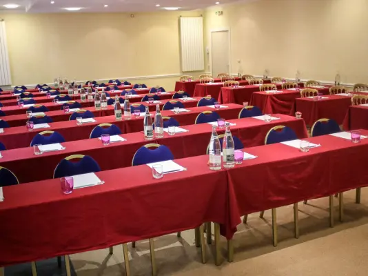 Mercure Saint-Nectaire Spa and Well-Being - Class seminar room