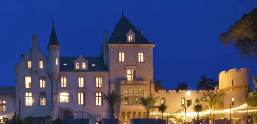 Château Les Carrasses - Noche de empresa