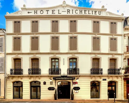 Hotel Richelieu Mont-de-Marsan in Mont-de-Marsan