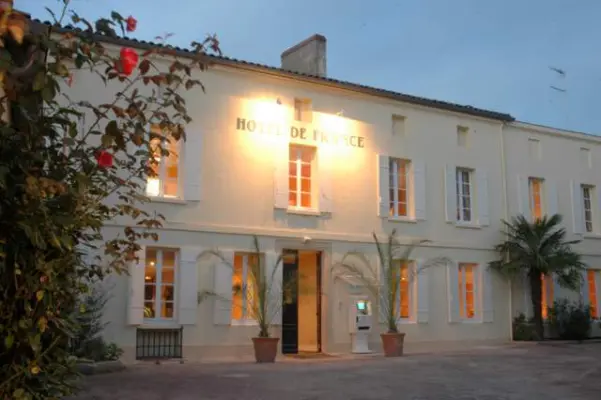 Hôtel de France Libourne – Außenansicht