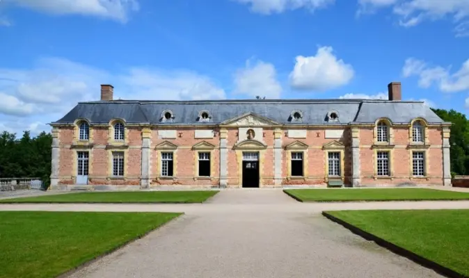 Château de la Ferté Saint-Aubin - exterieur 2