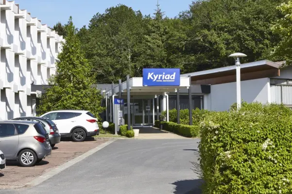 Kyriad Le Creusot Montchanin - Hôtel pour journées d'étude et séminaires résidentiels