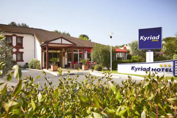 Kyriad Nîmes Ouest - Seminar hotel in Nîmes