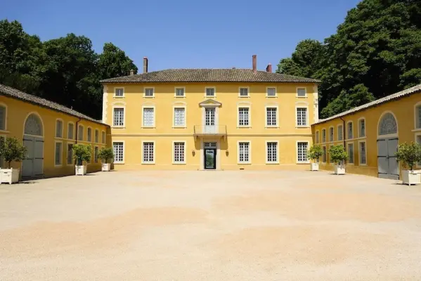 Schloss Chavagneux - Innenhof