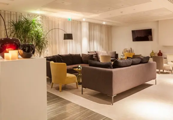 AC Hotel by Marriott Paris Le Bourget Airport - hall