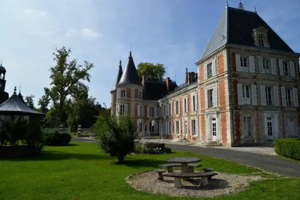Castillo de la Plumasserie - Lugar para seminarios en Fontenay-Trésigny (77)