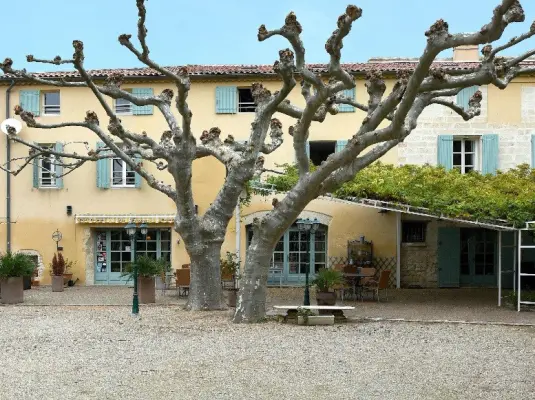 Hotel Restaurant La Ferme - Local do seminário em Avignon (84)