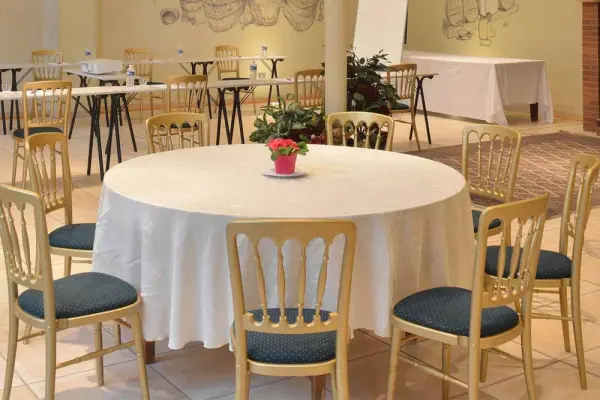 Hôtel Castel Jeanson - Salle en configuration banquet