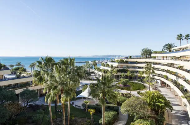 Holiday Inn Nice - Port St Laurent - Extérieur