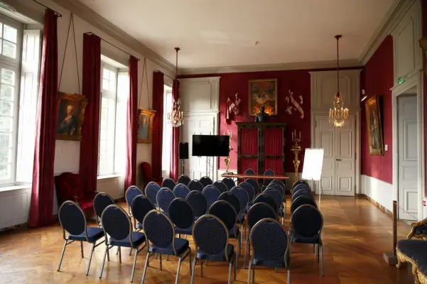 Château de Parentignat - Grand Salon Rouge Séminaire