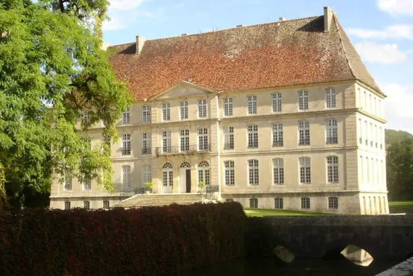 Château de Thenissey - Extérieur du château